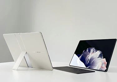 Prototypes d'ordinateurs portables HUAWEI Matebook Fold
